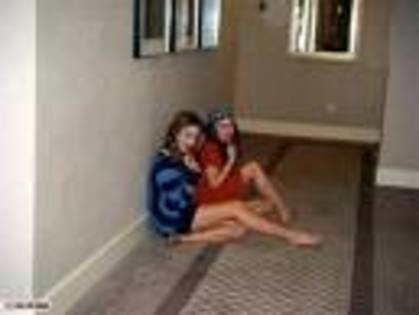 imagesCAZ29K39 - mIlEy cYrUs