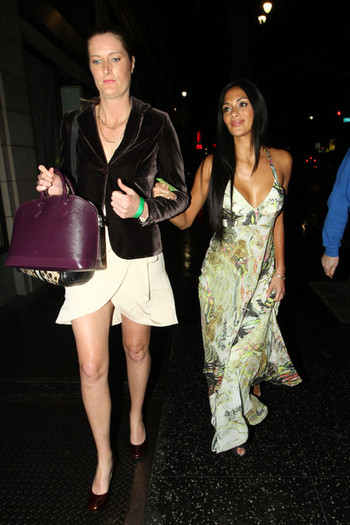 Nicole+Scherzinger+escorted+down+Walk+Fame+b6Fclclv-SEl - Nicole Scherzinger