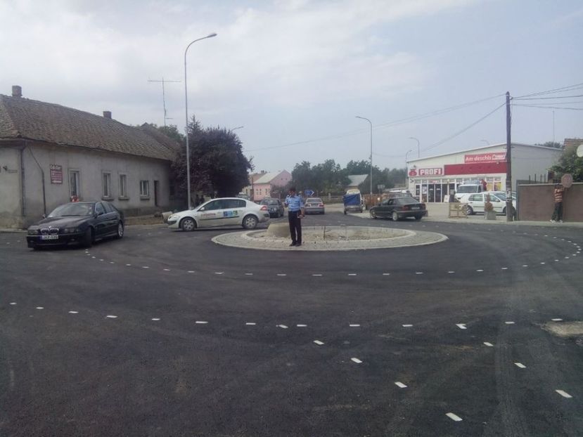 SENS GIRATORIU intersecţie Pompieri - my town lipova judetul arad