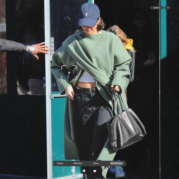 ،03.05 Ꜥℐẹṇṇẹṛ on ⁷ʄeb in New York City, NY; leaving Bar Pitti Restaurant. - a universe of exploding stars