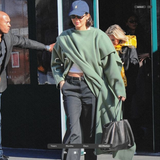،04.05 Ꜥℐẹṇṇẹṛ on ⁷ʄeb in New York City, NY; leaving Bar Pitti Restaurant. - a universe of exploding stars