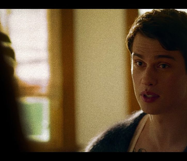 — Negura ce i se formase pe ochi se transformă rapid în ceață, iar Caleb clipește de câteva ori - nothing as good as us ll eps01