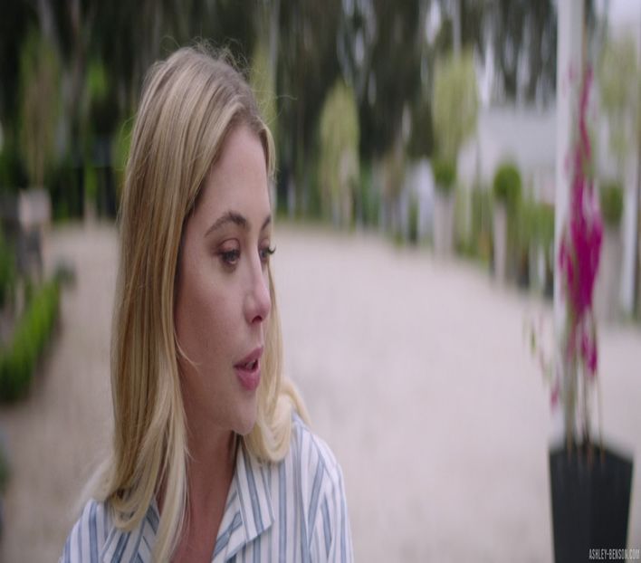 o dezbatere cu Alexander. Care, după cum deja m-am prins, e genul de om care trăiește doar - nothing as good as us ll eps02