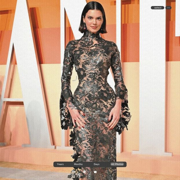 ،16.05 Ꜥℐẹṇṇẹṛ on ²ოar in Beverly Hills, CA; attends the 2025 Vanity Fair Oscar Party. - a universe of exploding stars