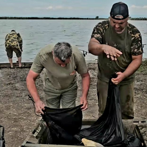  - EU SI PRIETENII MEI