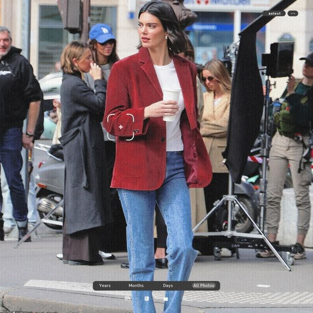 ،26.05 Ꜥℐẹṇṇẹṛ on ²²ოar in Paris, FR; photoshoot for L’Oréal Paris. - a universe of exploding stars