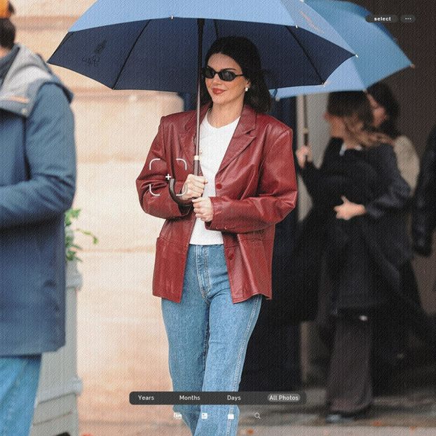 ،30.05 Ꜥℐẹṇṇẹṛ on ²²ოar in Paris, FR; leaving the Ritz Hotel. - a universe of exploding stars