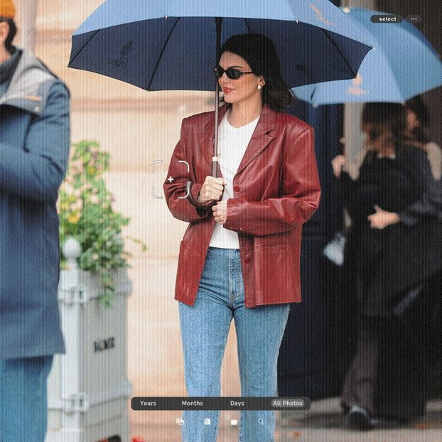 ،31.05 Ꜥℐẹṇṇẹṛ on ²²ოar in Paris, FR; leaving the Ritz Hotel. - a universe of exploding stars