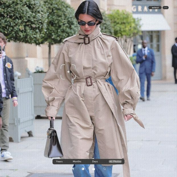 ،02.06 Ꜥℐẹṇṇẹṛ on ²²ოar in Paris, FR; arriving back at the Ritz Hotel. - a universe of exploding stars