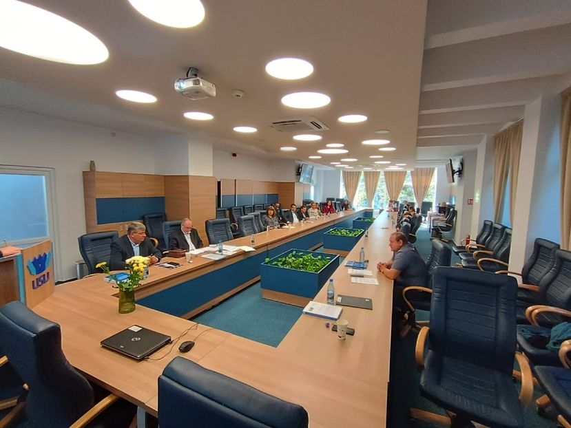 sustinere publica teza de doctorat 27 sept 24 1 - Doctorat final