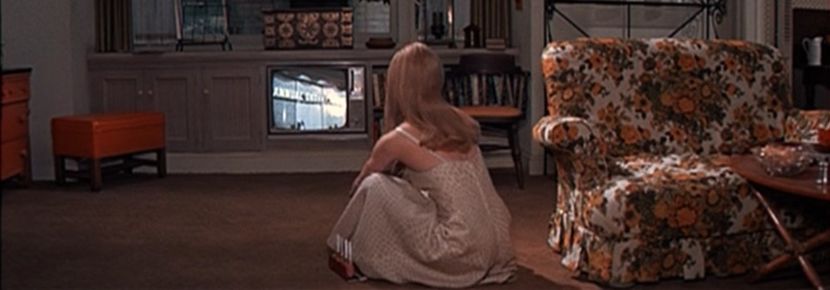 Mark Robsonʼs 1967 V͟ɑ͟l͟l͟e͟y͟ o͟f͟ t͟h͟e͟ D͟o͟l͟l͟s: Glitter over something broken. So much - 10 Choses que jAime de Toi
