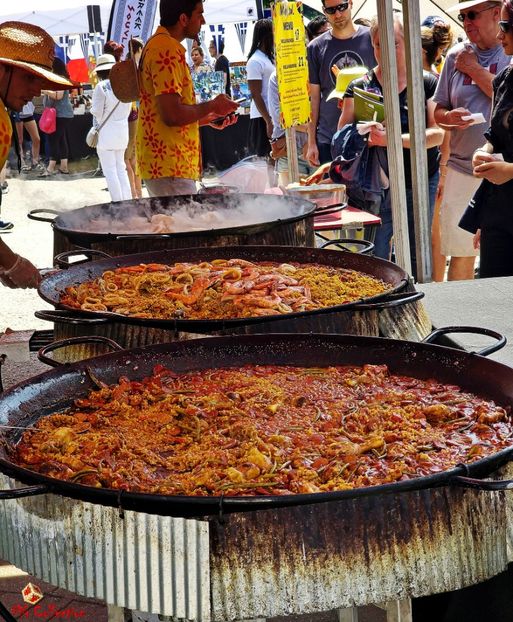 Making Big Paella on UE-Canada Fest - K - FOOD and DRINKS - Mancare si bauturi