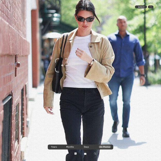 ،24.06 Ꜥℐẹṇṇẹṛ on ³ოay in SoHo, NY; out and about. - a universe of exploding stars
