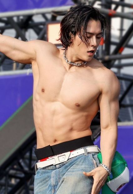Lee Min-hyuk (BtoB) - Hottest Male KPOP IDOLS
