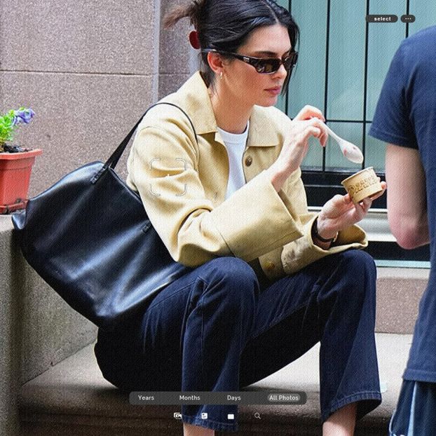 ،30.06 Ꜥℐẹṇṇẹṛ on ³ოay in New York, NY; out and about. - a universe of exploding stars