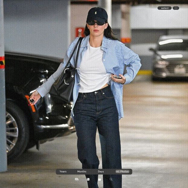 ،27.07 Ꜥℐẹṇṇẹṛ on ⁵ʝun in West Hollywood, CA; arriving at Sushi Park Restaurant. - a universe of exploding stars