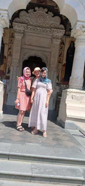 b577a6c0-41d5-4ae5-a1f7-1ccaa48fa857 - veronica vacanta