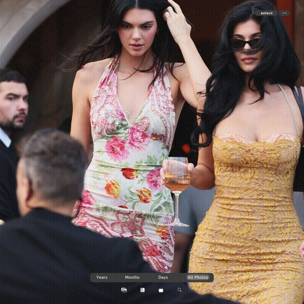 ،04.08 Ꜥℐẹṇṇẹṛ on ²⁶ʝun in Venice, IT; leaving The Gritti Palace Hotel. - a universe of exploding stars