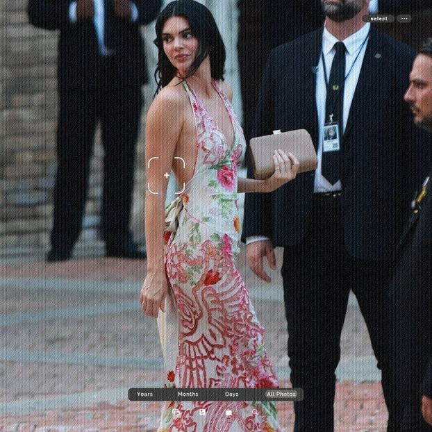 ،13.08 Ꜥℐẹṇṇẹṛ on ²⁶ʝun in Venice, IT; heading to a wedding dinner party. - a universe of exploding stars