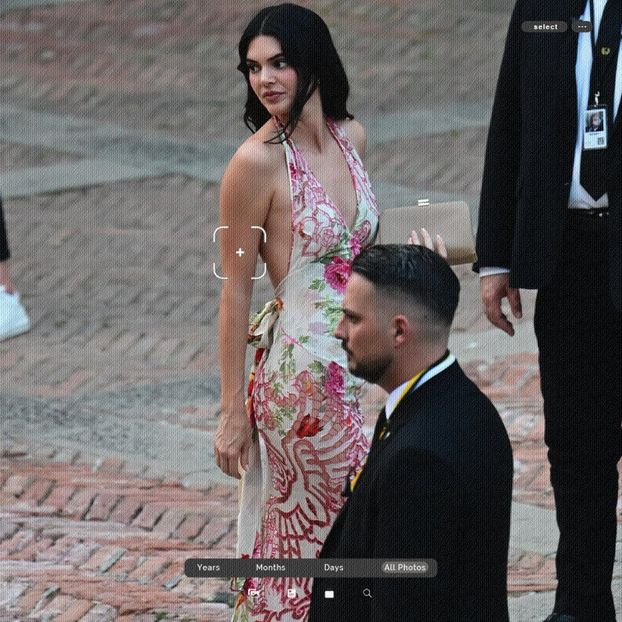 ،17.08 Ꜥℐẹṇṇẹṛ on ²⁶ʝun in Venice, IT; heading to a wedding dinner party. - a universe of exploding stars