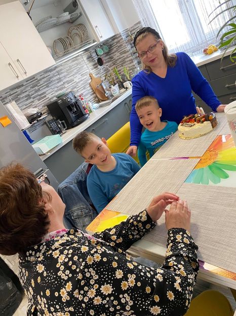 Messenger_creation_F10DCA33-FB92-4337-99ED-9B1C44438B3B_14 - POZE frumoase Ioniyyyss 2025!