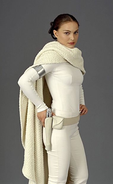Padme Amidala ( este printre caracterele mele preferate) - ------------------------- Z - Womans Power