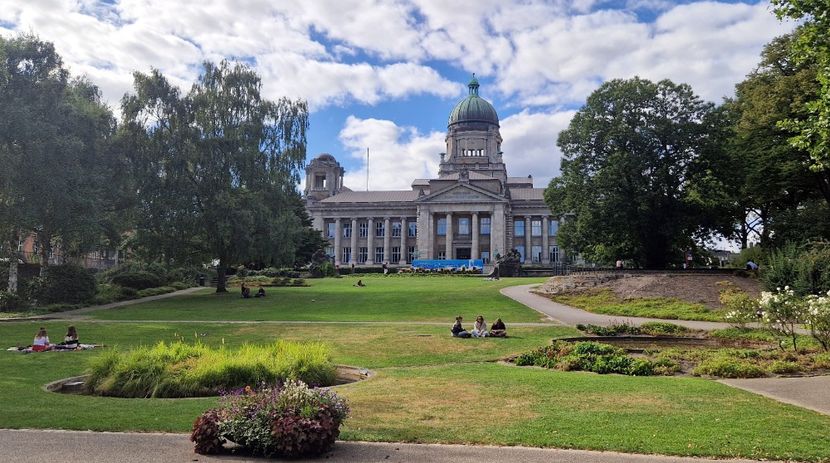  - 2025 Gradina Planten un blomen