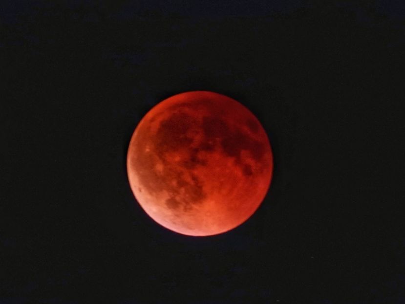  - 7 septembrie 2025 - eclipsa totala de luna