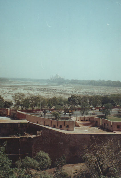 Taj Mahal văzut din Fortul Agra - Agra - Fatehpur Siri