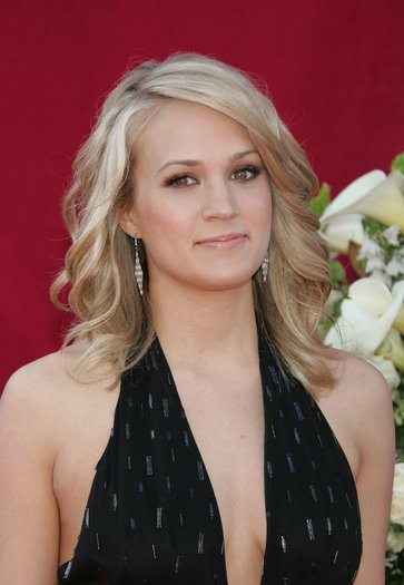 55717785_10 - carrie underwood