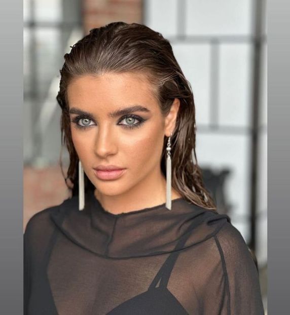 Lia - Soția soțului meu _ Facebook - Lia sotia sotului meu