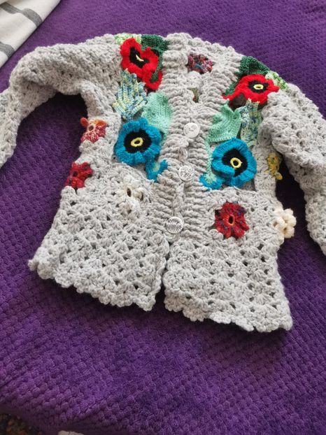  - Haine și jucării II