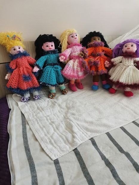  - Haine și jucării II