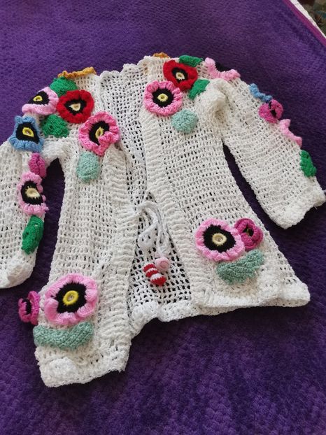  - Haine și jucării II