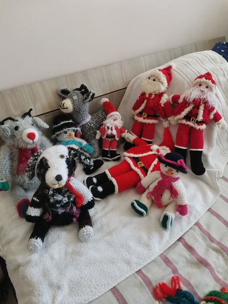  - Haine și jucării II