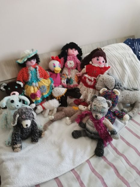  - Haine și jucării II