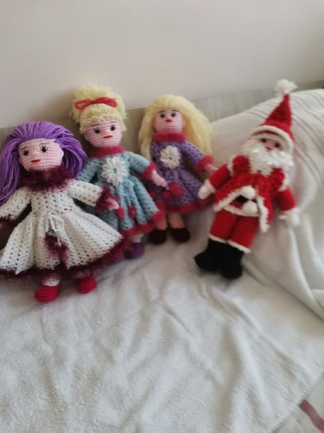  - Haine și jucării II