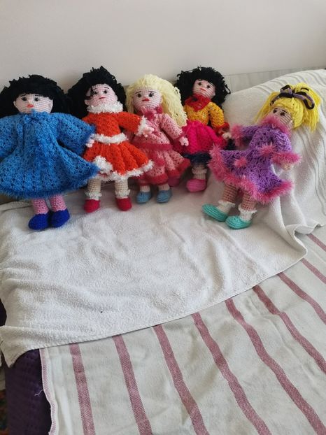  - Haine și jucării II