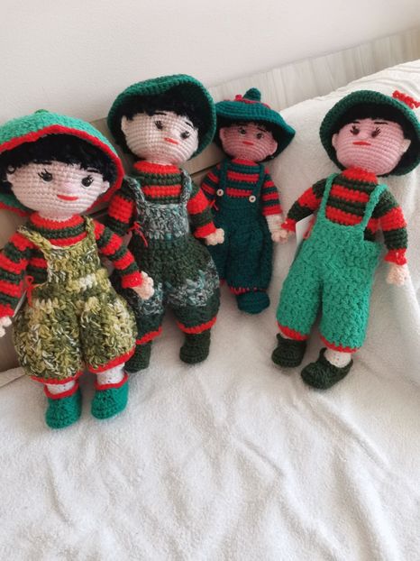  - Haine și jucării II