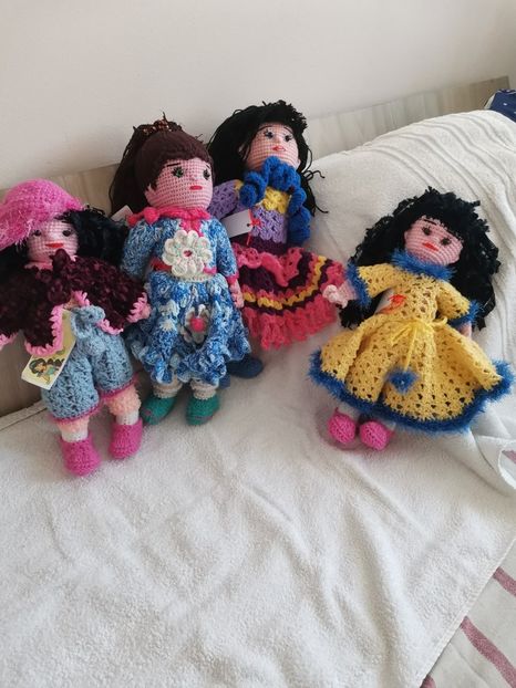  - Haine și jucării II