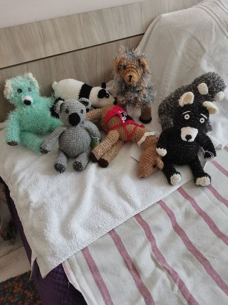  - Haine și jucării II