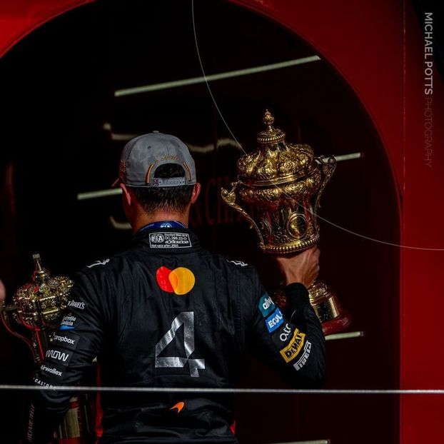  - The Life of a Showgirl