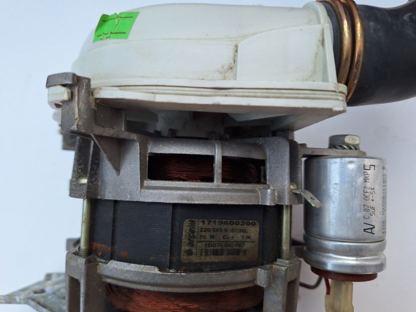  - Motor pompa mas sp vase