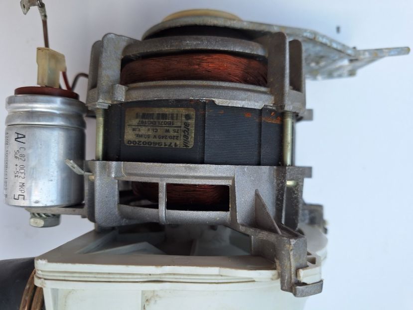  - Motor pompa mas sp vase