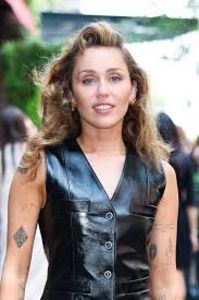 images (2) - Galerie photo Miley