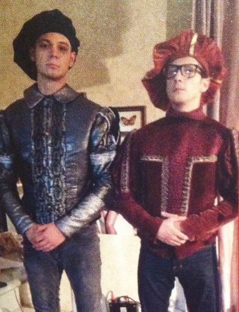 1524220_451432778317193_1286379988_o - Sore si Rapha