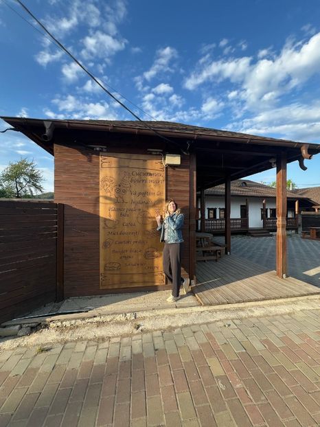 Imagine WhatsApp 2025-04-26 la 09.54.21_5e569408 - 2025 MarcThomas BUCOVINA 26 april