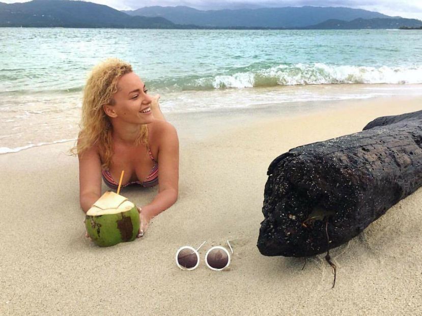  - Alexia Talavutis facebook 1