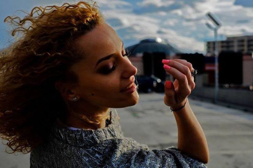  - Alina Gloria Alexia