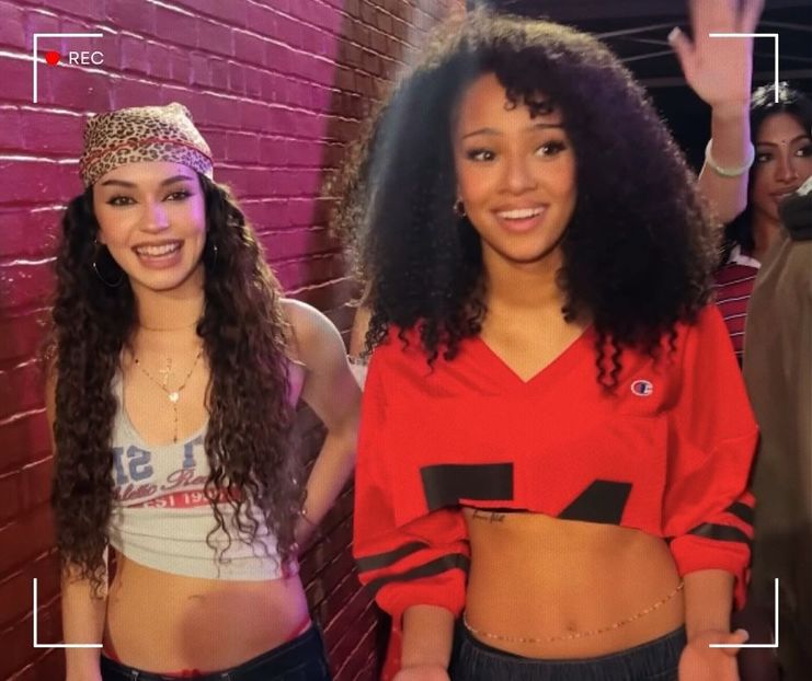 　ᯓ★ ،ᛕatseyeʾsᐟ C̣ạṃẹṛạ♥Ṛọḷḷ · 06.10˒ˊ - let the dawn rest on your lips